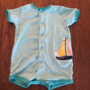 Carter’s 9 mo onesie